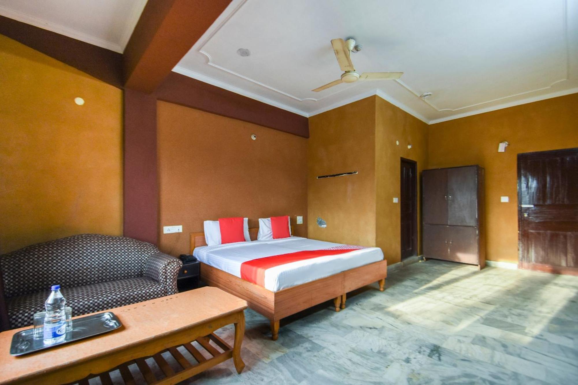Oyo Flagship Vibes Hotel Nālāgarh Εξωτερικό φωτογραφία