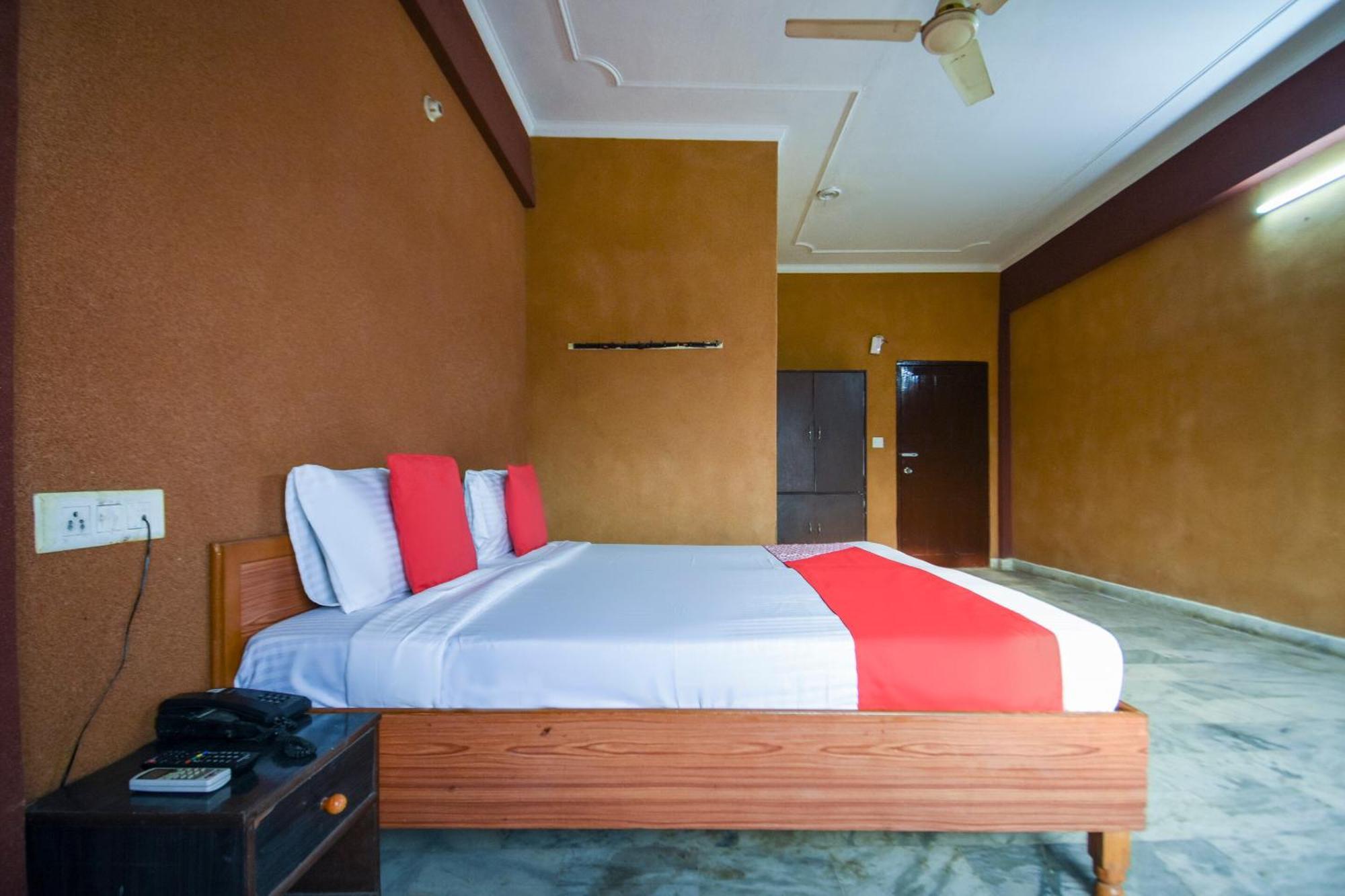 Oyo Flagship Vibes Hotel Nālāgarh Εξωτερικό φωτογραφία