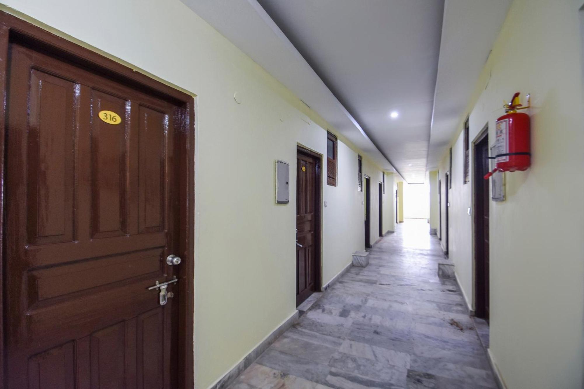 Oyo Flagship Vibes Hotel Nālāgarh Εξωτερικό φωτογραφία